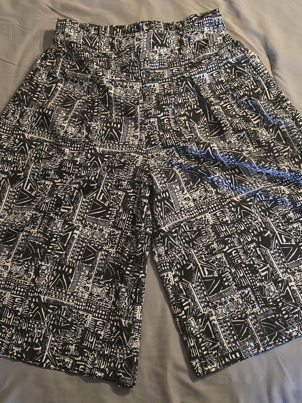 High-Waist Black & White Patterned Women's Shorts